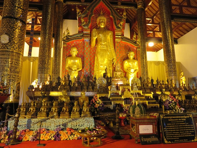 Gibbon Travel - Thailand - Chiang Mai Buddhist Temple